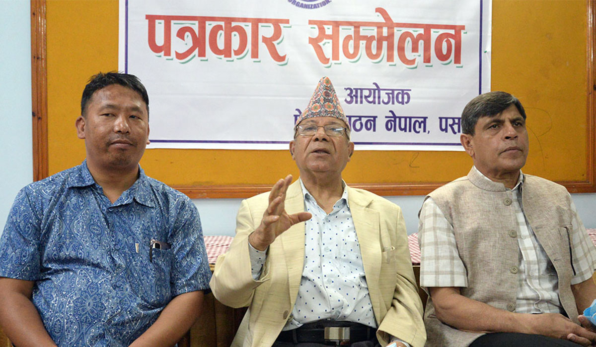 विगतका तीता अनुभवलाई छाडेर समस्या समाधान गर्न तयार छौं : माधव नेपाल